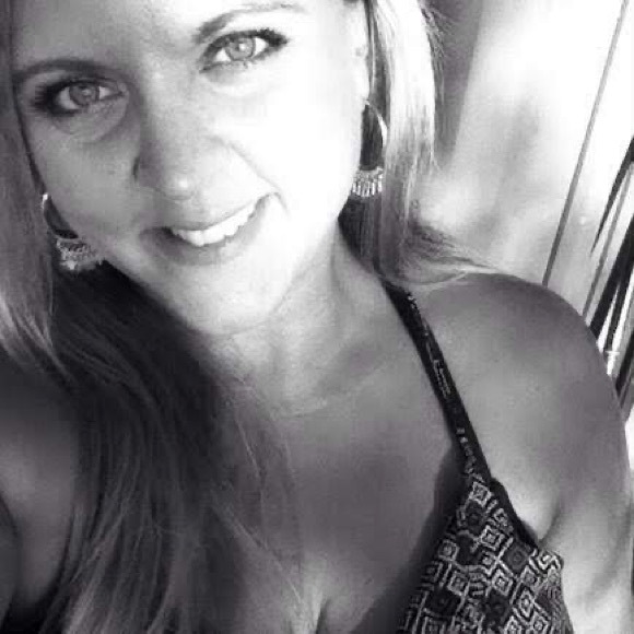 Meet the Posher Other - Meet your Posher, Sarah